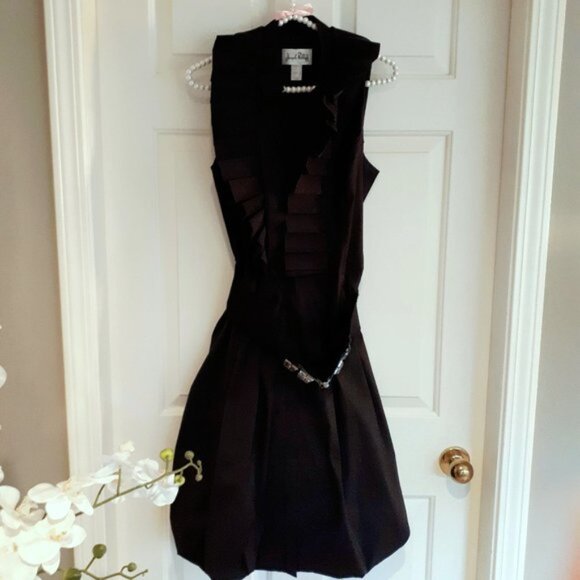 EUC Joseph Ribkoff black sleeveless belted midi dress - Picture 3 of 6